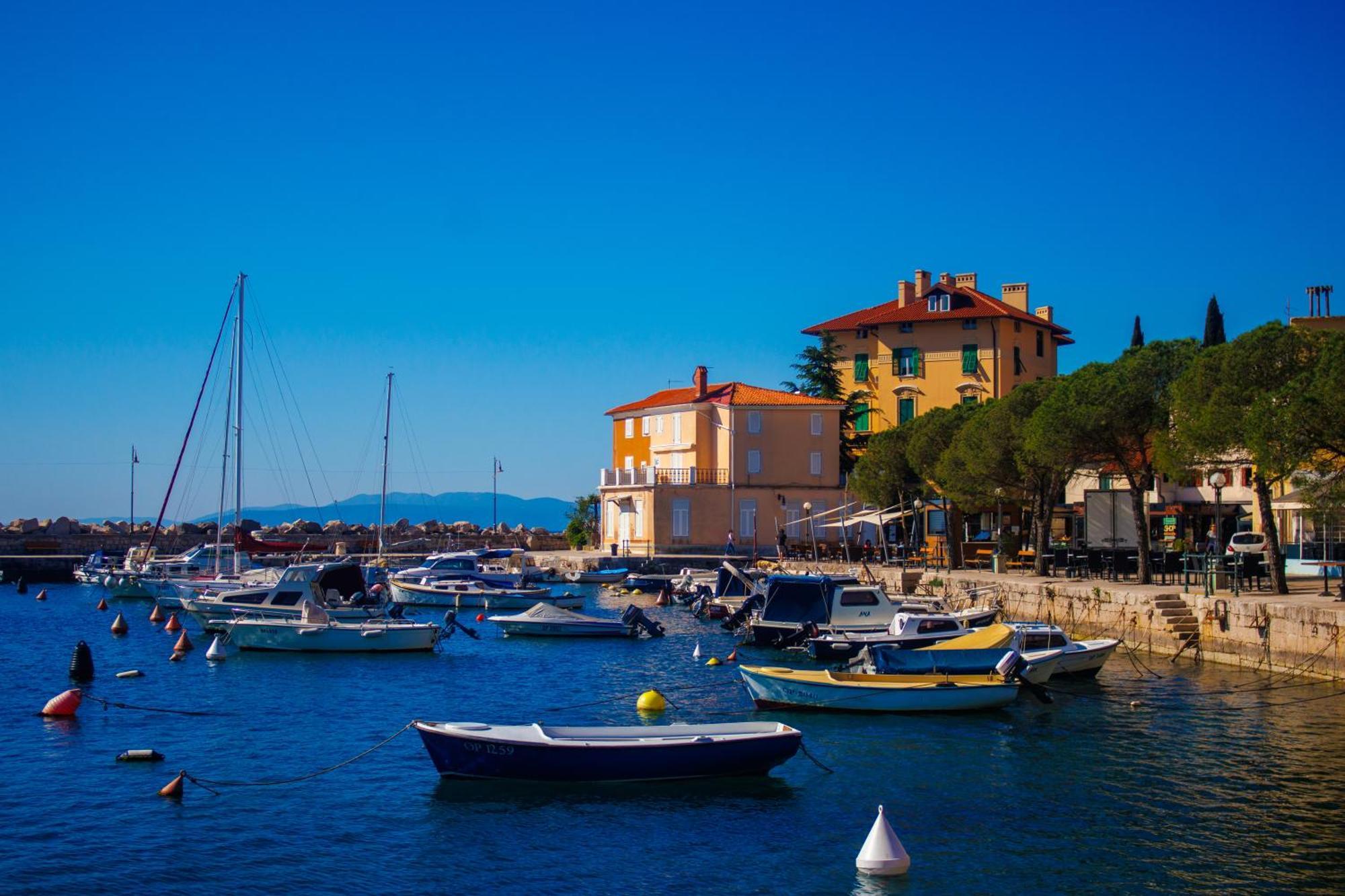 Villa Volos With Roof Terrace, Sea View, Free Private Parking Opatija Exterior foto