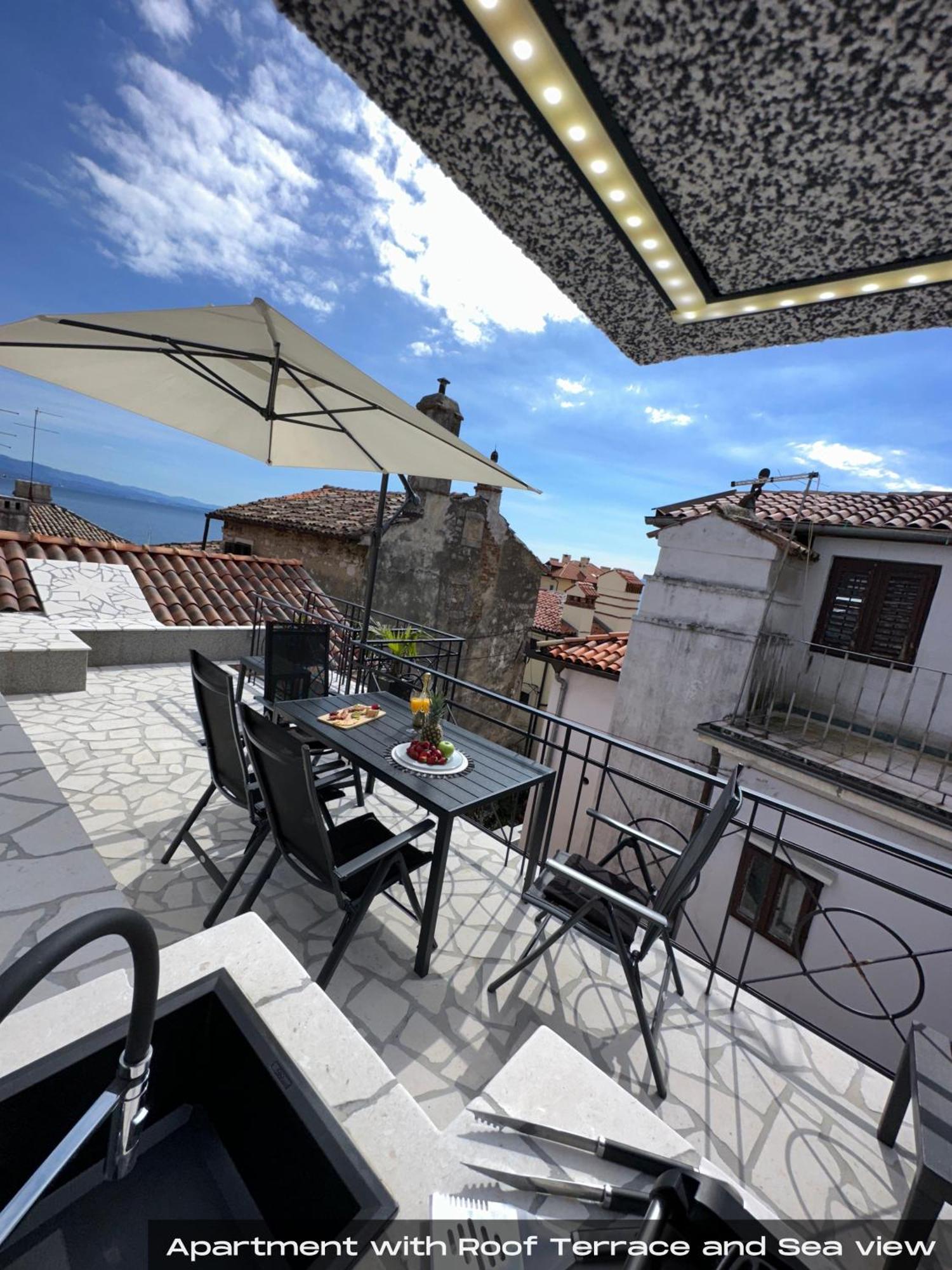 Villa Volos With Roof Terrace, Sea View, Free Private Parking Opatija Exterior foto