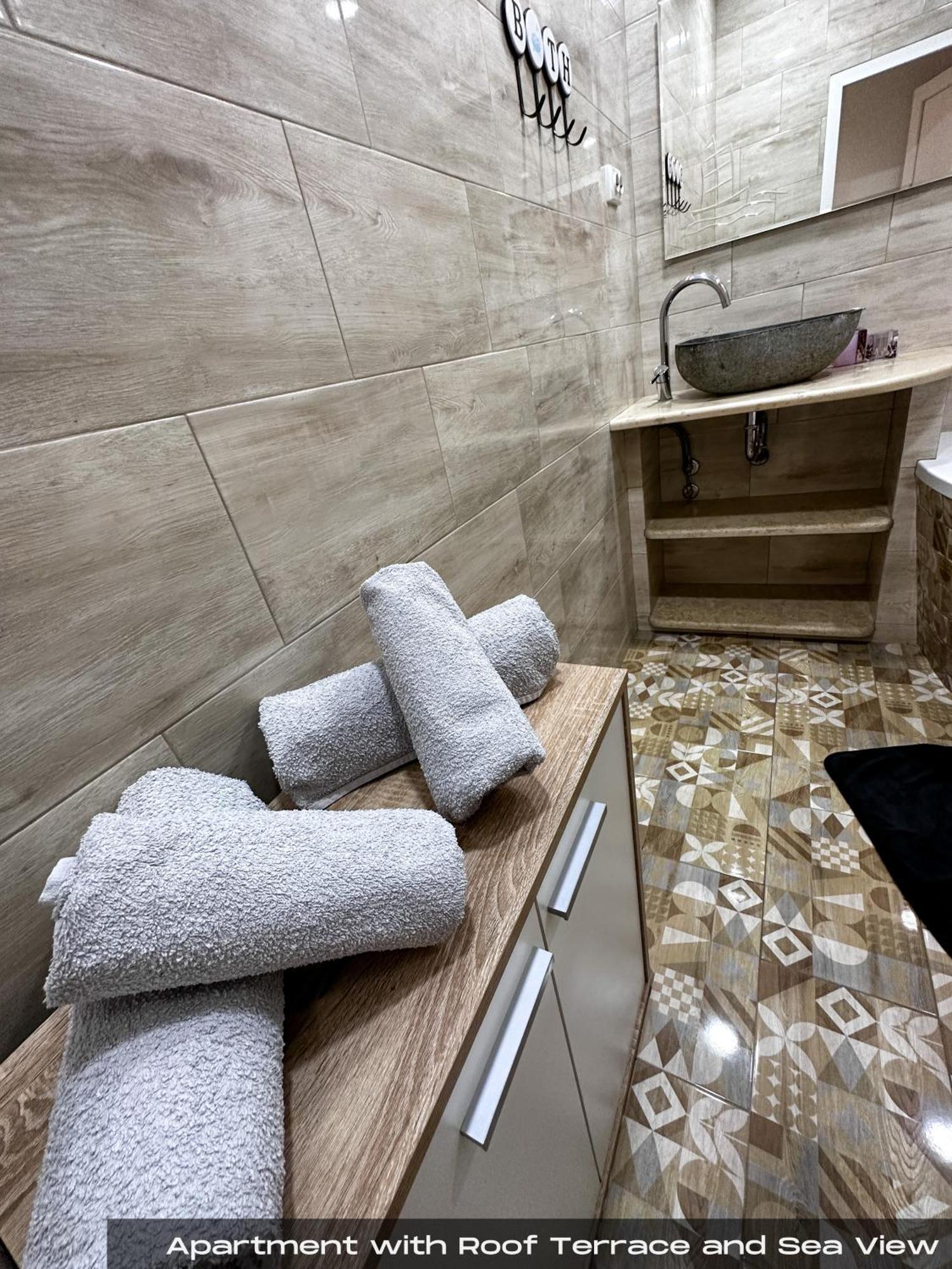 Villa Volos With Roof Terrace, Sea View, Free Private Parking Opatija Exterior foto